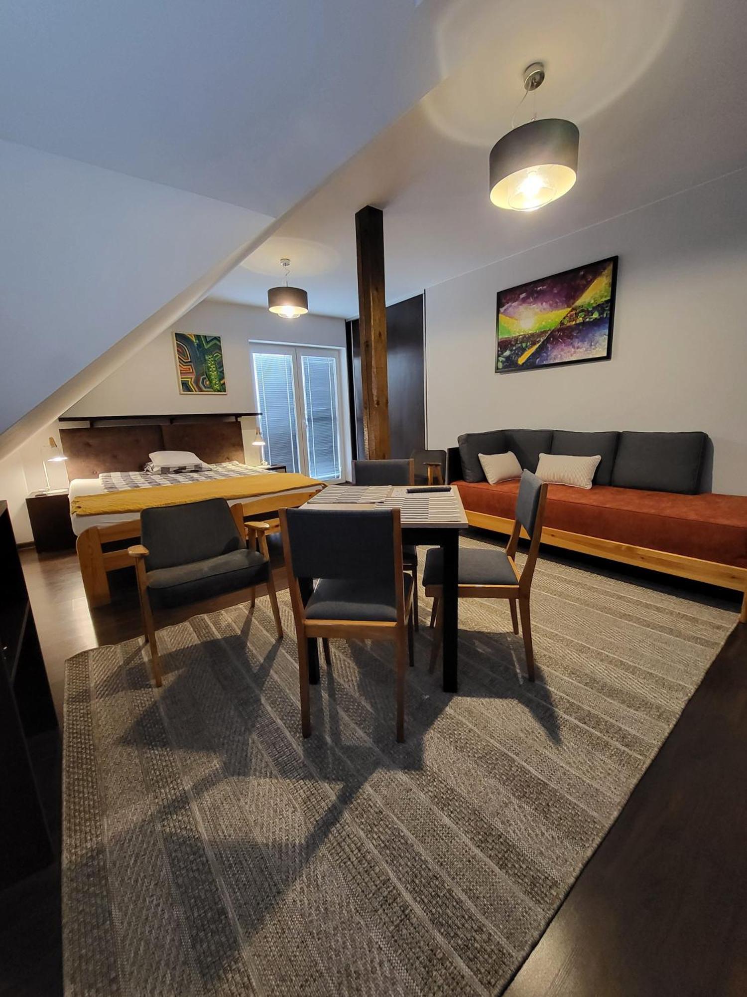 Pod 22 Homestay *
